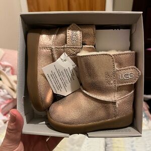 UGG Kids Metallic Gold Boots NWT and box